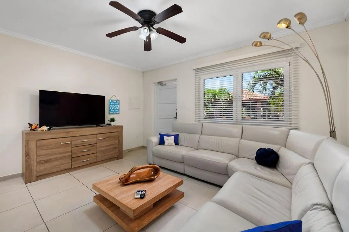 Apartament Treasures At The Pearl Eagle Beach Palm Beach